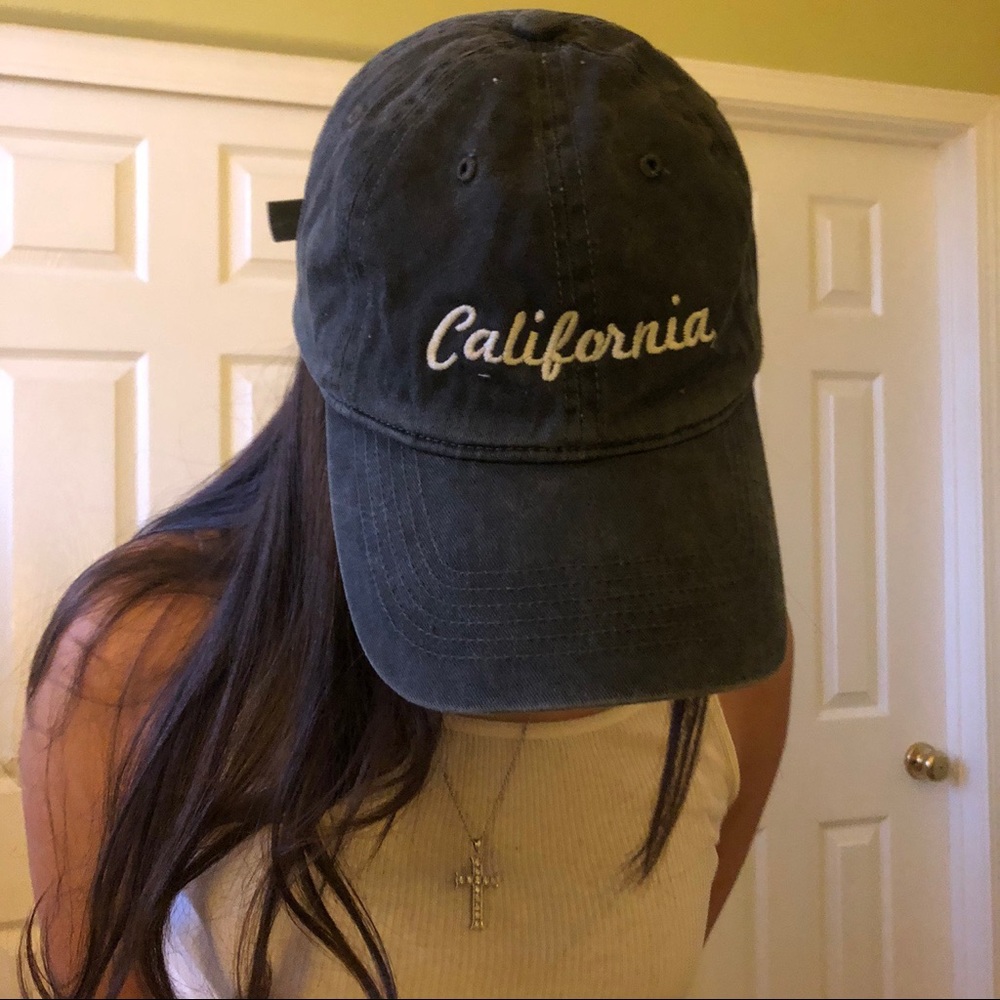 Brandy Melville Hat